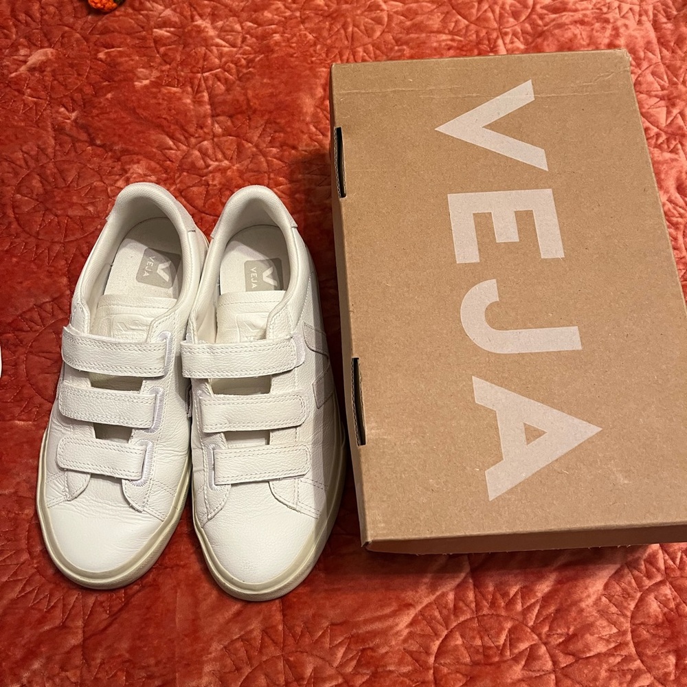 Veja womens White Sneakers